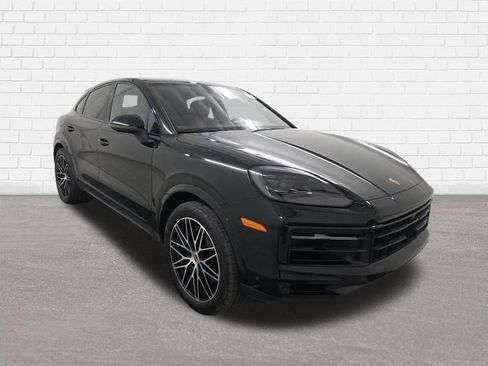 Used 2024 Porsche Cayenne Coupe w/ Premium Package Plus AWD/4WD image 1