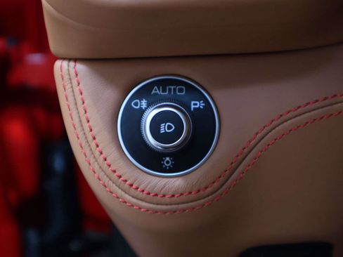 Used 2023 Ferrari Portofino M RWD image 28