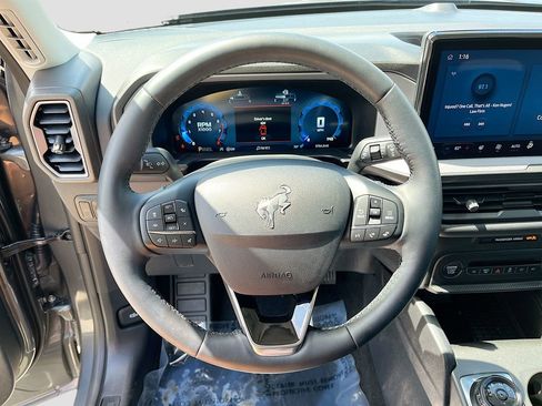 Used 2025 Ford Bronco Sport Outer Banks image 17