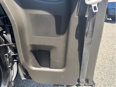 Used 2016 Nissan Frontier S RWD image 12