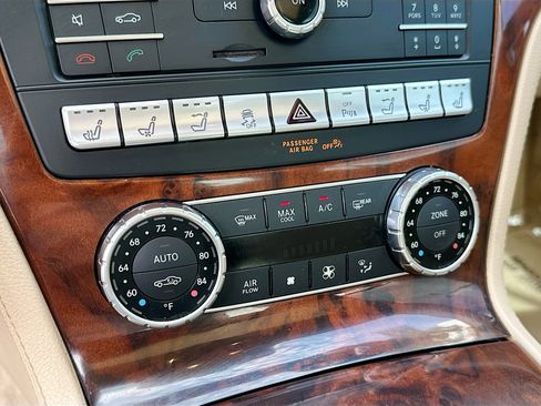 Used 2020 Mercedes-Benz SL 450 w/ Premium Package image 16