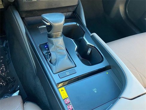 Certified 2024 Lexus ES 350 Ultra Luxury image 22