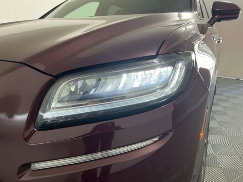 Used 2022 Lincoln Nautilus Reserve w/ Equipment Group 201A image 8