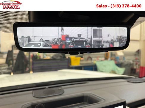 Certified 2024 Toyota Sequoia Platinum image 21