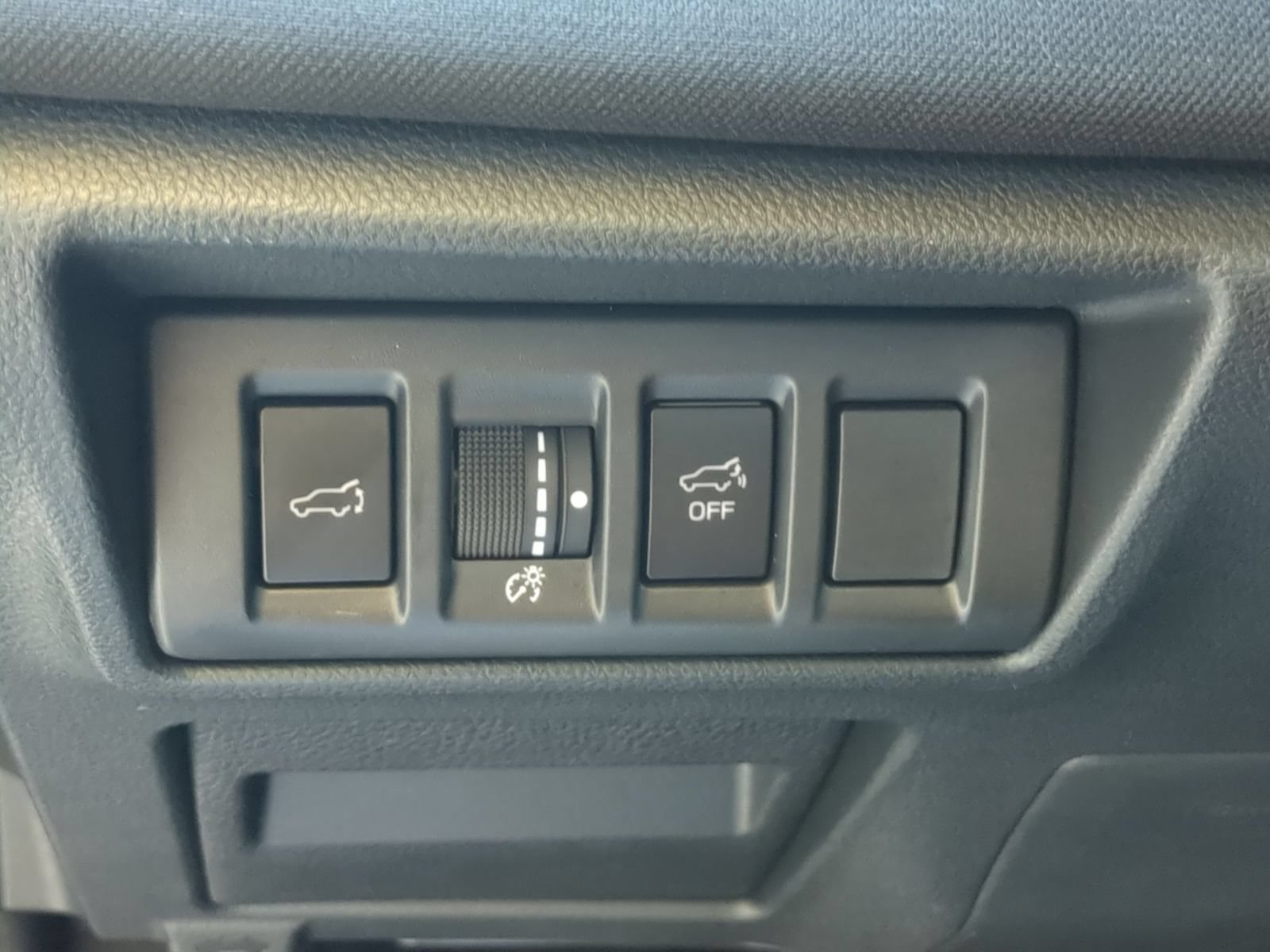 Certified 2025 Subaru Outback Premium AWD/4WD image 21