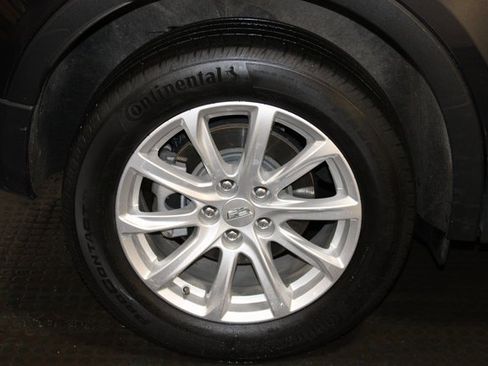 Certified 2022 Cadillac XT4 Luxury w/ Cold Weather Package image 23