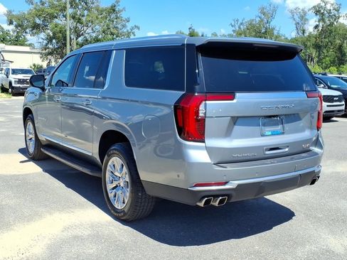 Used 2025 GMC Yukon XL Denali RWD image 5