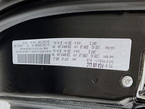 Used 2018 Chrysler Pacifica Touring Plus w/ S Appearance Package image 35