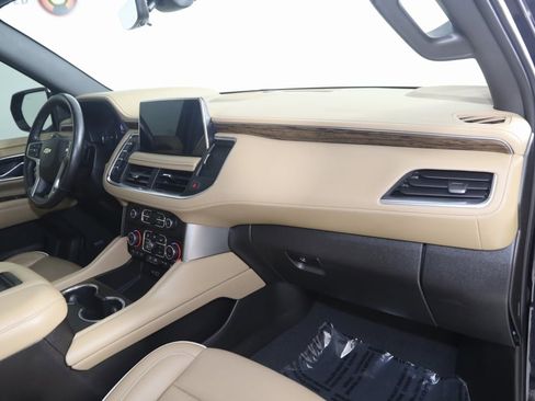 Used 2021 Chevrolet Tahoe Premier w/ Premium Package image 42