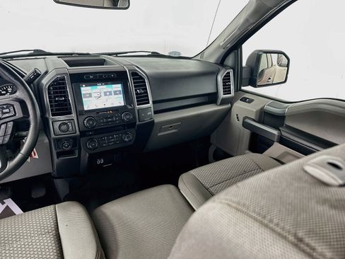 Used 2016 Ford F150 XLT w/ Equipment Group 302A Luxury AWD/4WD image 25