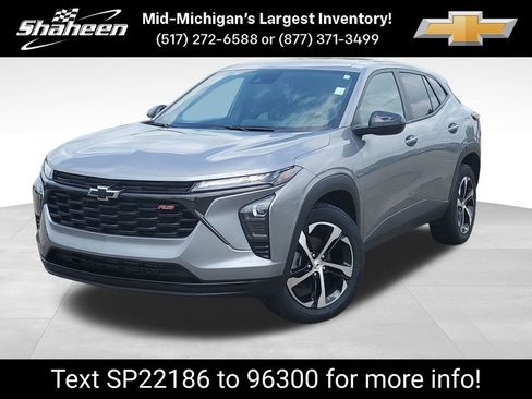 Used 2024 Chevrolet Trax RS FWD image 1