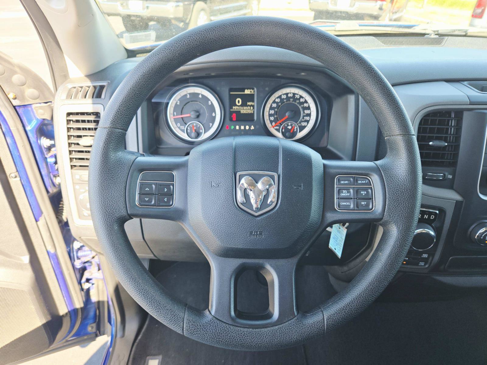 Used 2017 RAM 1500 Express AWD/4WD image 19