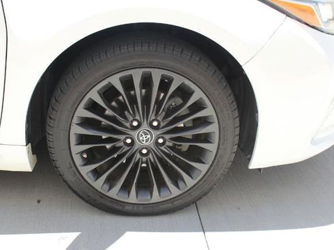 Used 2018 Toyota Avalon Touring w/ Carpet Mat Package FWD image 44