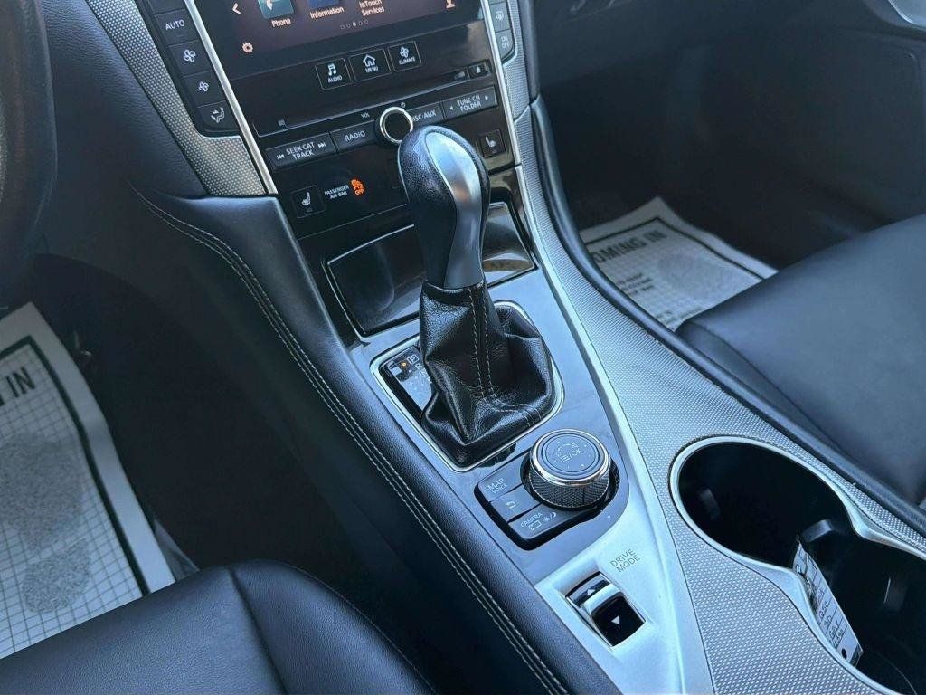 Used 2017 INFINITI Q50 3.0t Premium w/ Driver Assistance Package RWD image 20