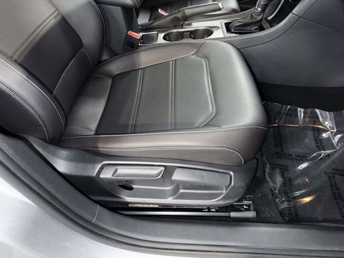 Used 2020 Volkswagen Passat 2.0T R-Line image 15