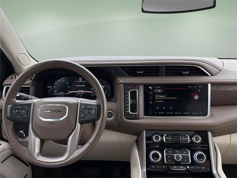 Used 2023 GMC Yukon Denali AWD/4WD image 9
