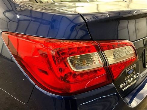 Used 2017 Subaru Legacy 2.5i Premium AWD/4WD image 28