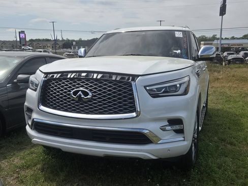Used 2019 INFINITI QX80 Luxe w/ 22" Wheel Package AWD/4WD image 2
