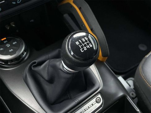 Used 2022 Ford Bronco Badlands w/ Sasquatch Package image 28