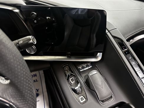 Used 2025 Chevrolet Corvette Stingray Preferred Conv w/ Z51 Performance Package image 21