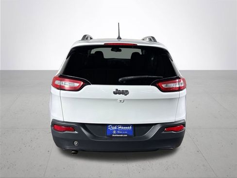 Used 2018 Jeep Cherokee Latitude image 7