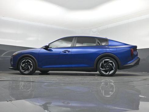 Certified 2025 Kia K4 EX FWD image 15