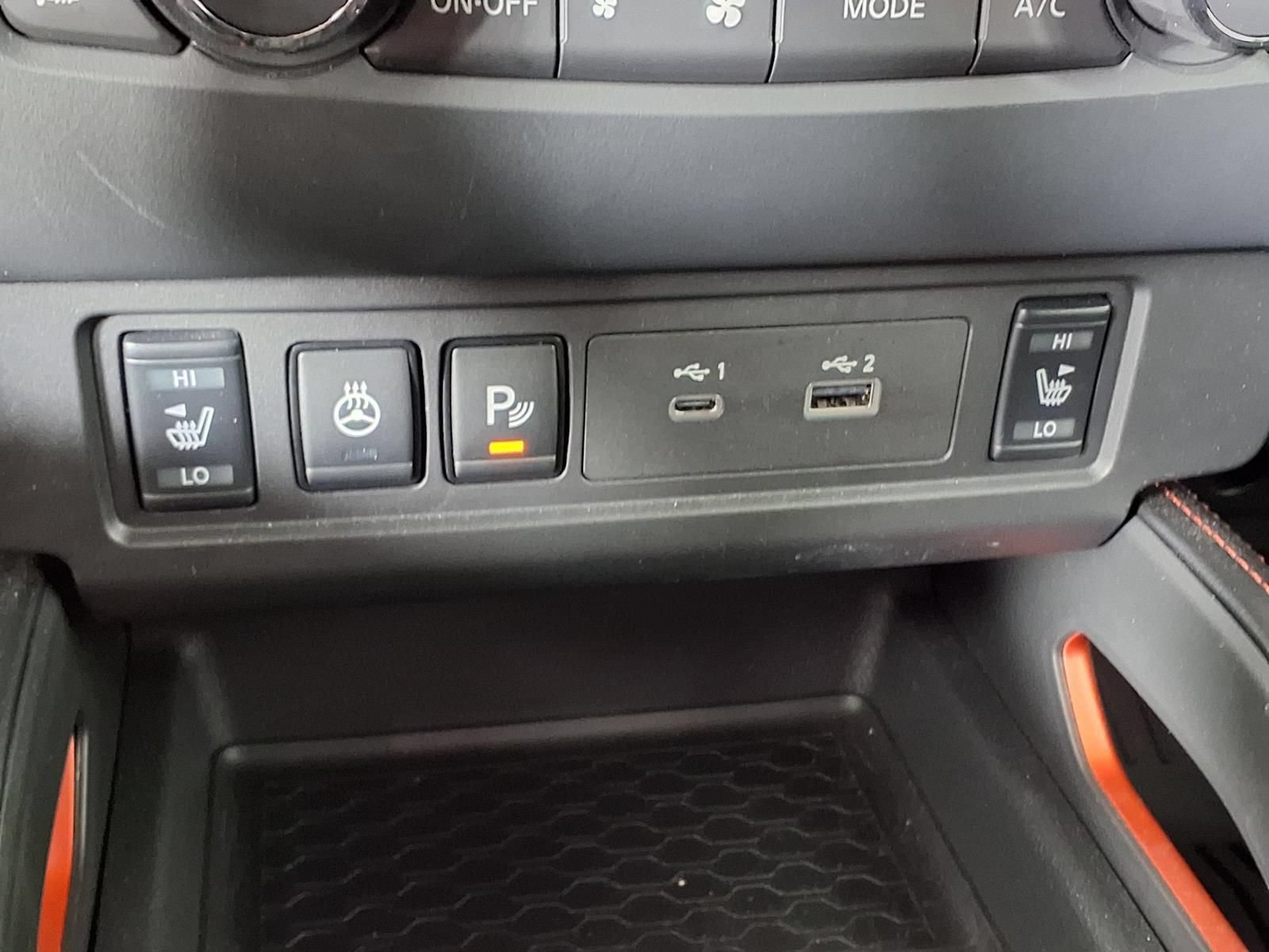 Used 2023 Nissan Frontier PRO-4X w/ Pro Convenience Package AWD/4WD image 28
