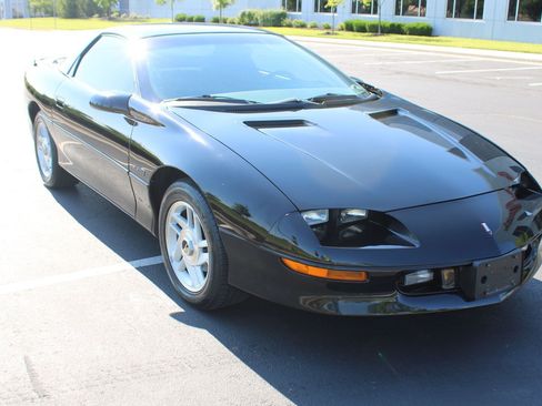 Used 1993 Chevrolet Camaro Z28 RWD image 6
