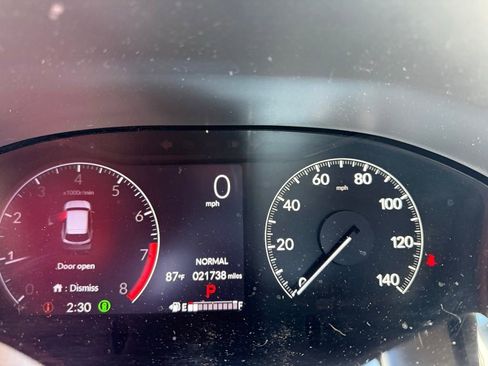 Used 2023 Honda HR-V LX image 13