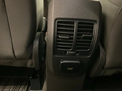 Used 2017 Ford Escape SE w/ SE Cold Weather Package AWD/4WD image 24