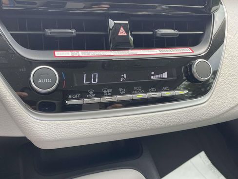 Used 2026 Toyota Corolla LE FWD image 16