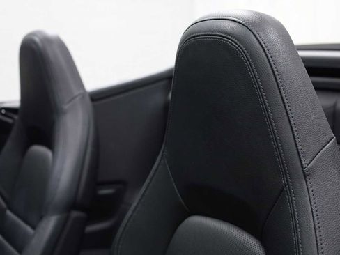 Certified 2022 Porsche 911 Carrera image 18