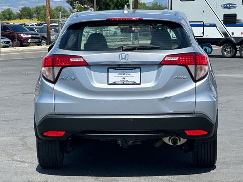 Used 2020 Honda HR-V LX image 5