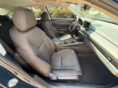 Used 2023 Honda Accord EX image 42