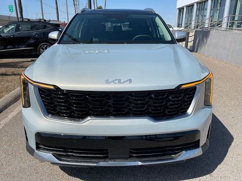 New 2026 Kia Sorento S image 2