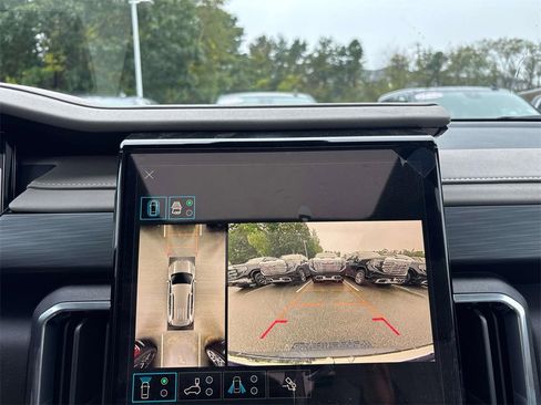 New 2025 GMC Acadia Elevation w/ Elevation Premium Package image 16