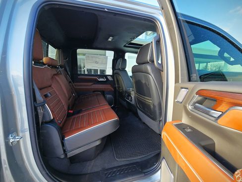 New 2026 GMC Sierra 2500 Denali Ultimate w/ LPO, Black Badging Package image 20