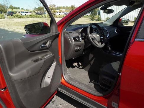 Used 2024 Chevrolet Equinox LT w/ LPO, Floor Liner Package image 11