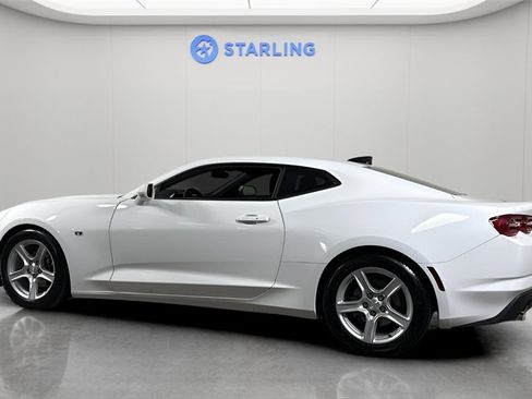 Used 2022 Chevrolet Camaro LT image 4