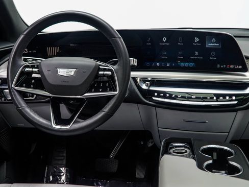 Used 2024 Cadillac Lyriq Sport RWD image 19