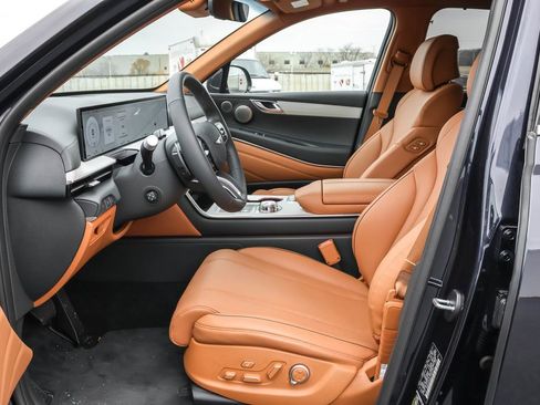 Used 2026 Genesis GV80 2.5T Prestige image 6