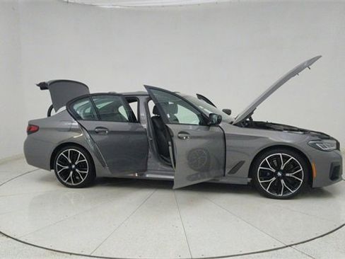 Used 2021 BMW 530e image 74