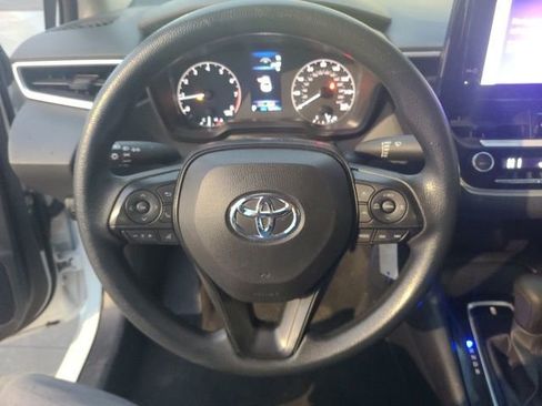 Used 2024 Toyota Corolla LE image 19