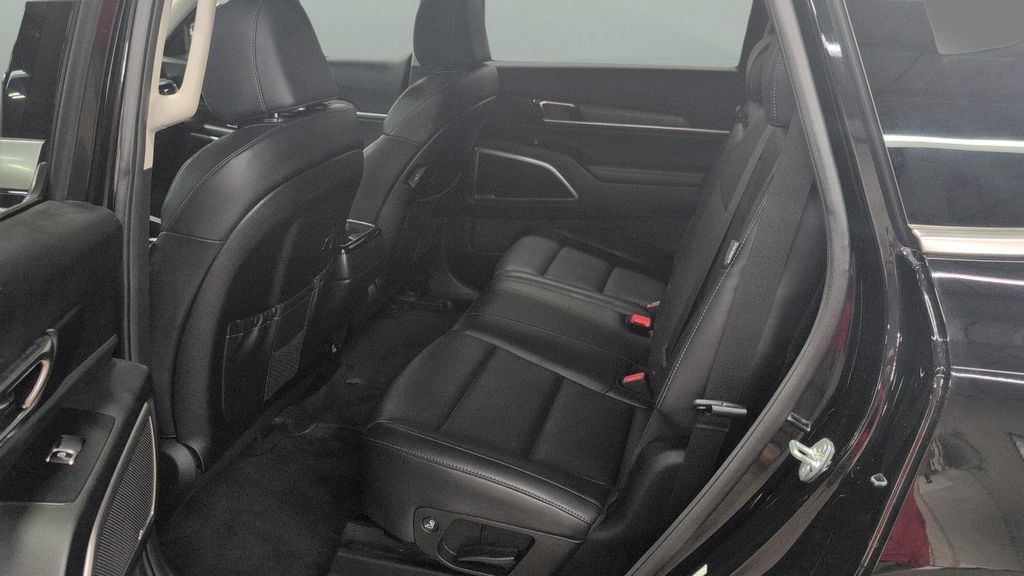 Used 2024 Kia Telluride EX X-Line AWD/4WD image 19
