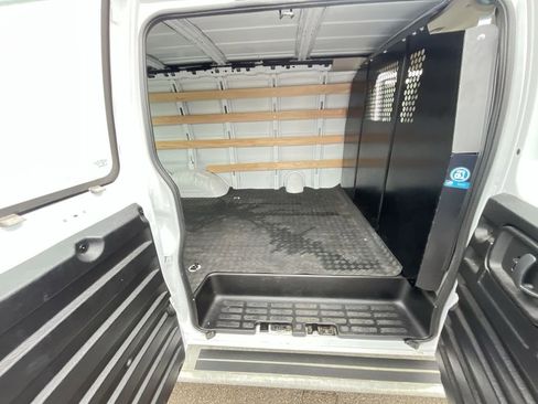 Used 2024 GMC Savana 2500 w/ Driver Convenience Package image 22