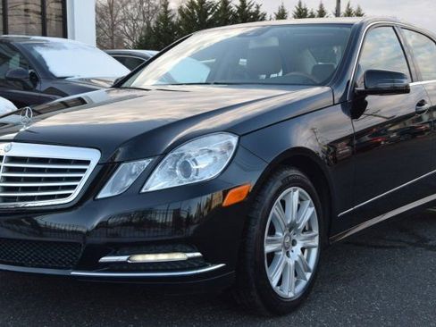 Used 2013 Mercedes-Benz E 350 Sedan image 5