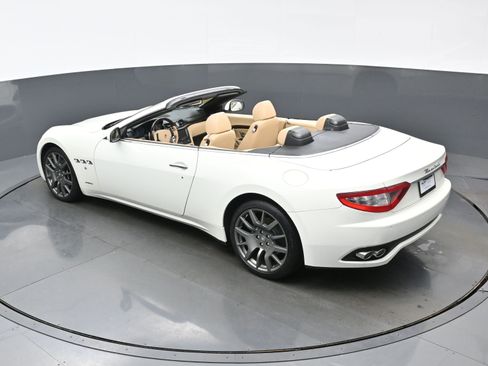 Used 2013 Maserati GranTurismo Sport image 28