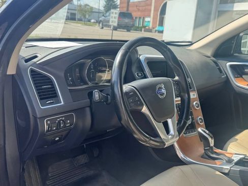 Used 2017 Volvo XC60 T6 Inscription w/ Climate Package AWD/4WD image 14