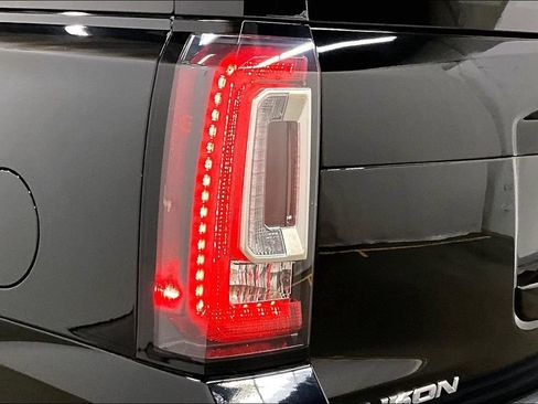 Used 2018 GMC Yukon SLT AWD/4WD image 23