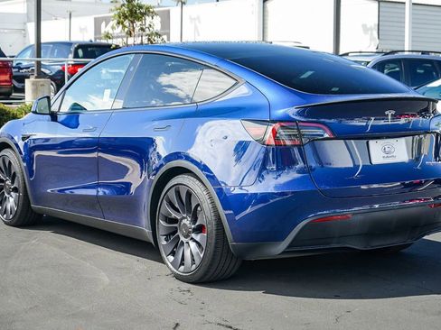 Used 2024 Tesla Model Y Performance AWD/4WD image 7